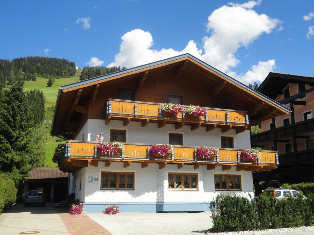 Haus Hoeller Kleinarl Exterior photo